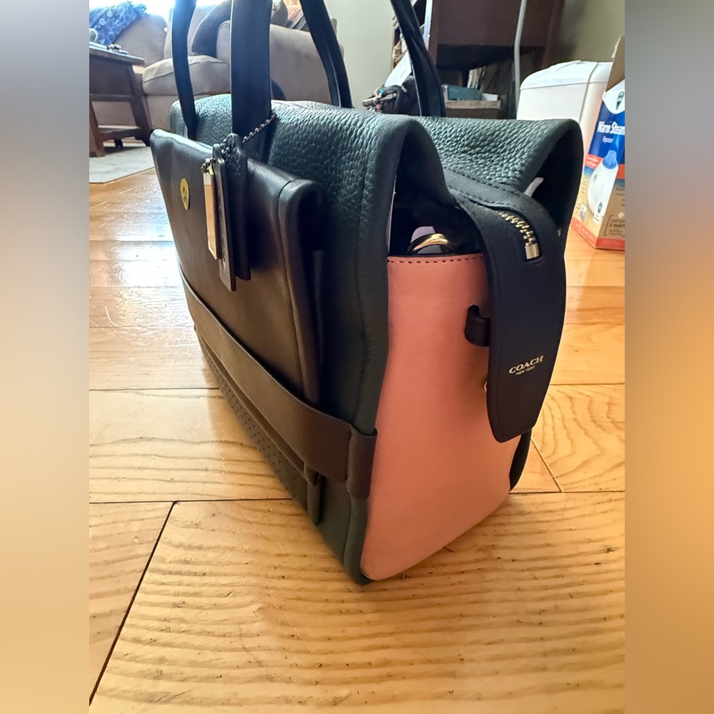 Coach Black and Green Bag - Picture 7 of 10
